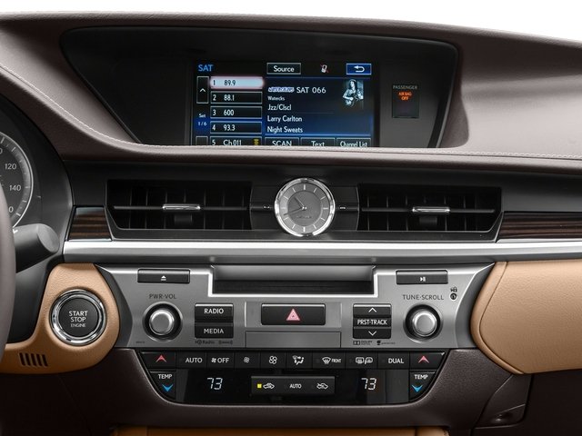 2017 Lexus ES 350 photo 13
