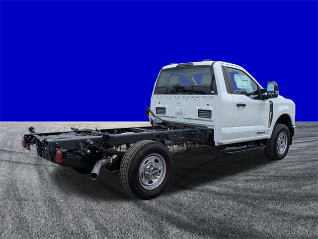 2026 Ford F-350 photo 4