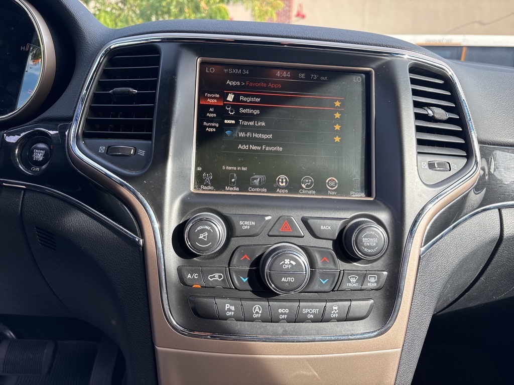 2017 Jeep Grand Cherokee Limited photo 2