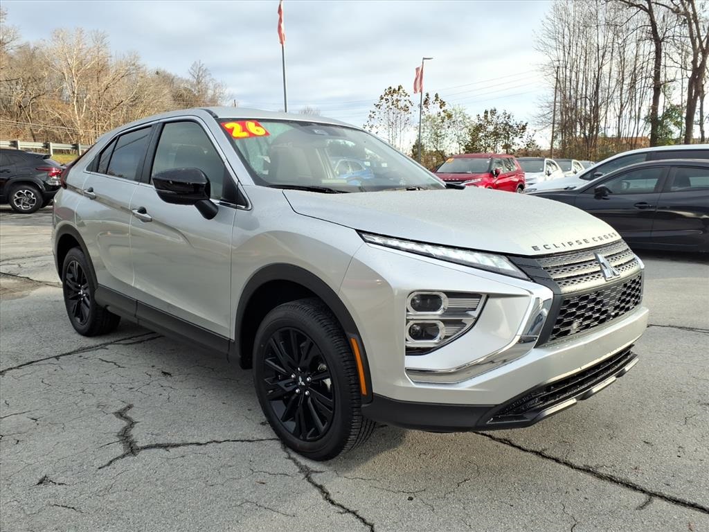 2026 Mitsubishi Eclipse Cross LE's photo