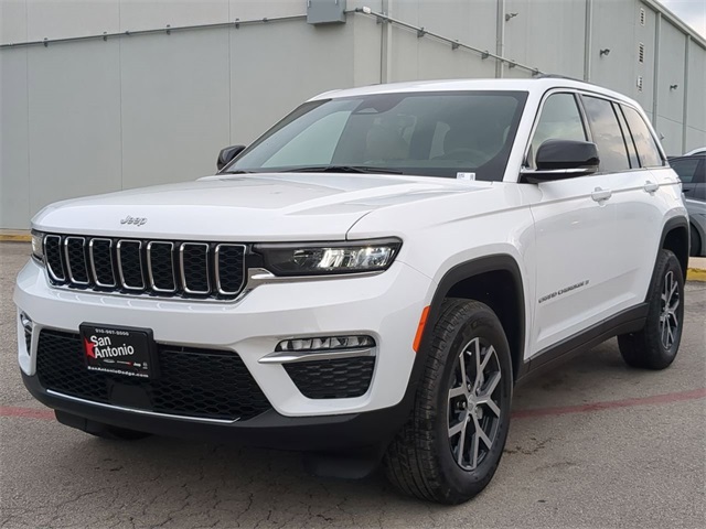 2025 Jeep Grand Cherokee Limited photo 3