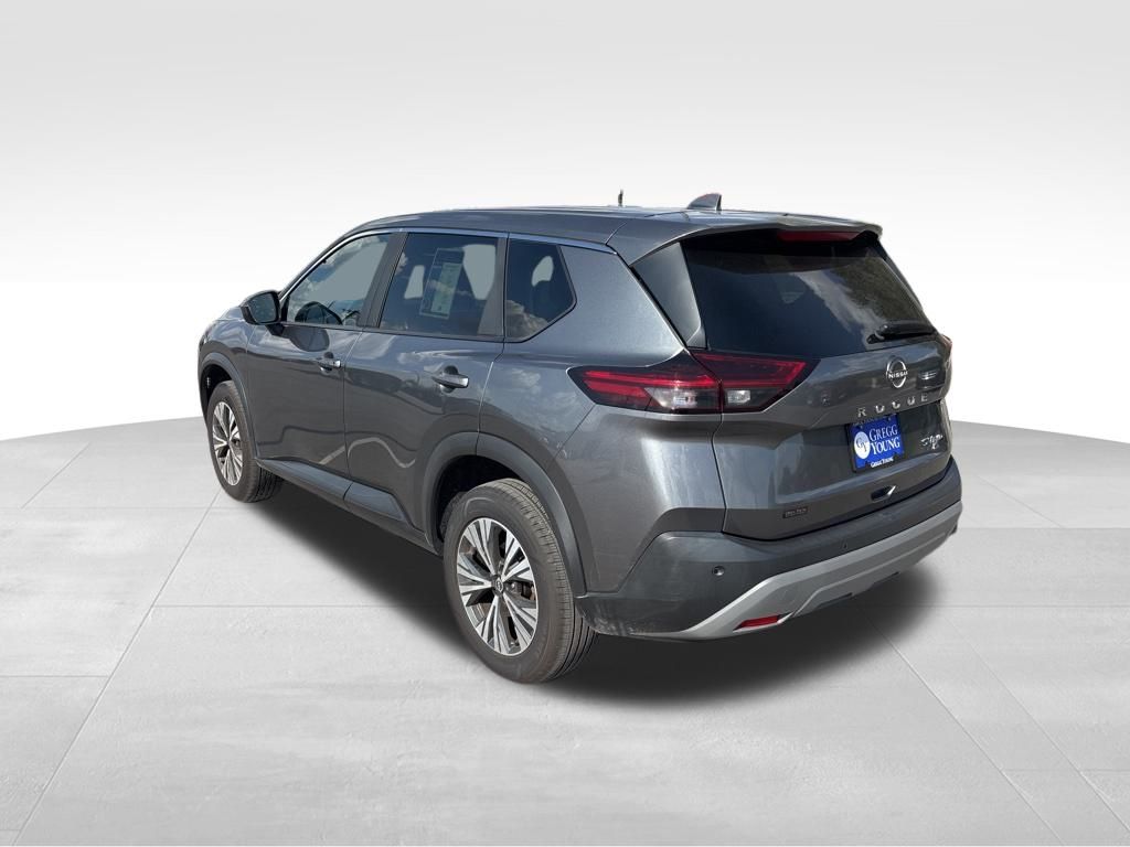 2023 Nissan Rogue SV photo 3