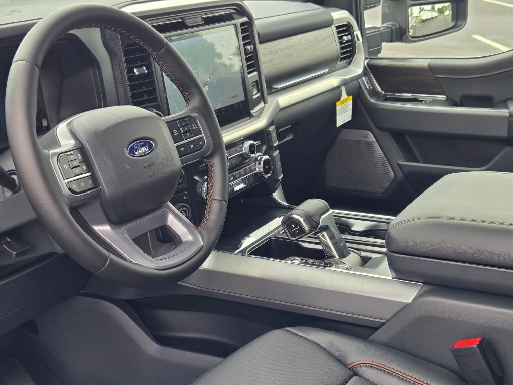 2025 Ford F-150 Lariat photo 23