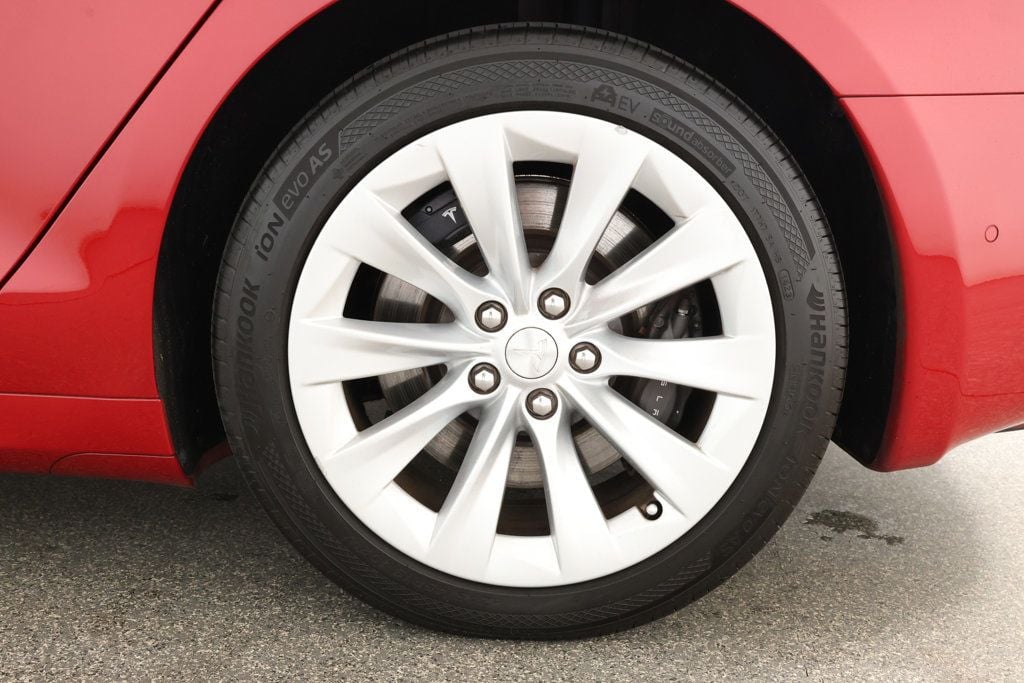 2016 Tesla Model S 75 photo 7