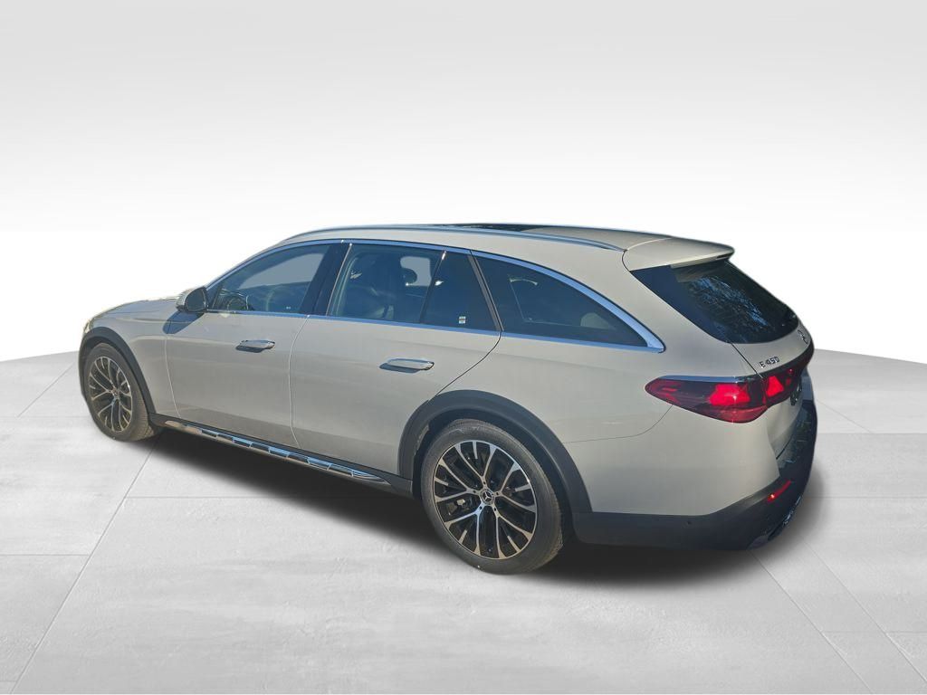 2026 Mercedes Benz E 450 4MATIC All-Terrain photo 3