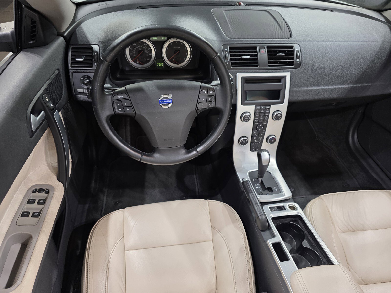 2013 Volvo C70 T5 photo 10