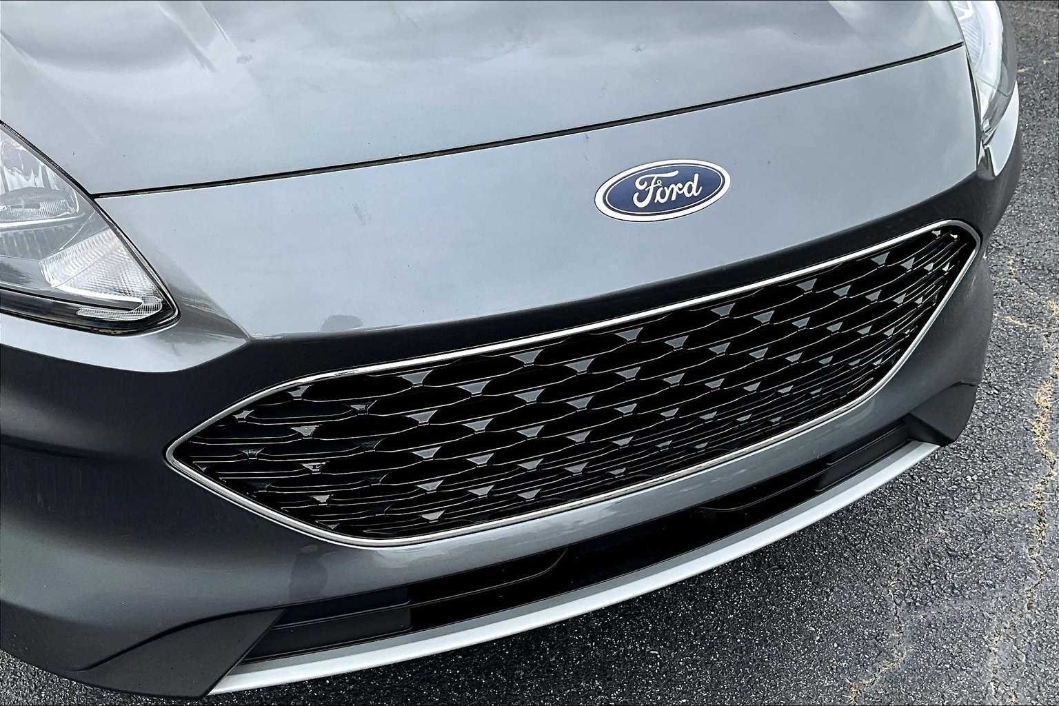 2022 Ford Escape SE photo 28