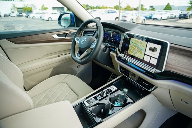 2026 Volkswagen Atlas SEL Premium R-Line photo 36