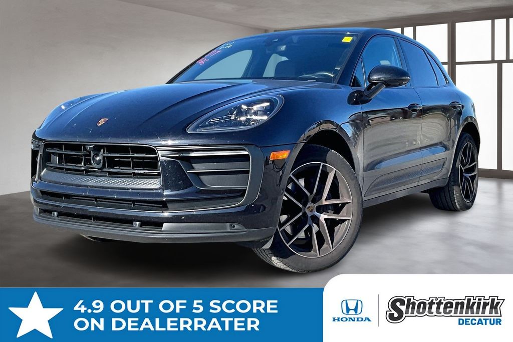 2023 Porsche Macan Base