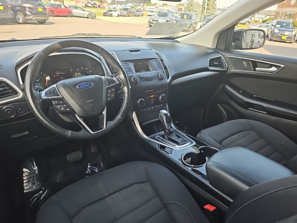 2016 Ford Edge SEL photo 24