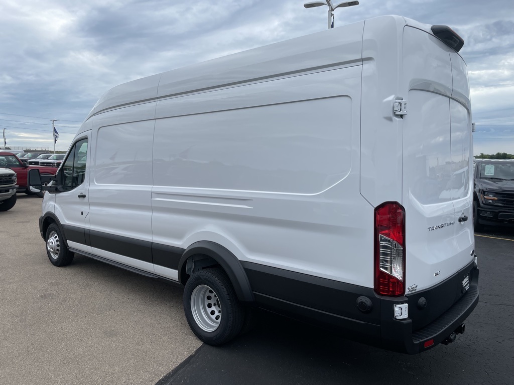 2025 Ford Transit Cargo Van photo 3