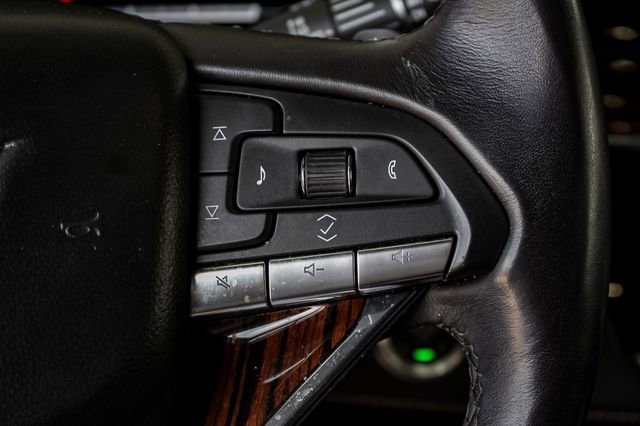 2022 Cadillac Escalade Luxury photo 13