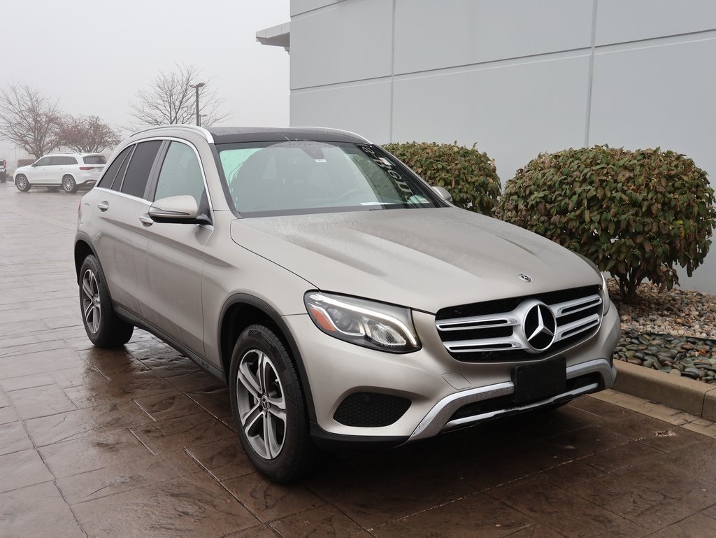 2019 Mercedes-Benz GLC GLC300's photo