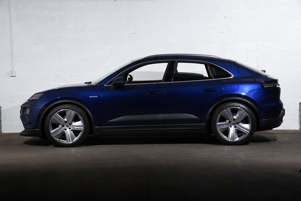 Used 2024 Porsche Macan Base with VIN WP1AA2XAXRL000140 for sale in Brooklyn, NY