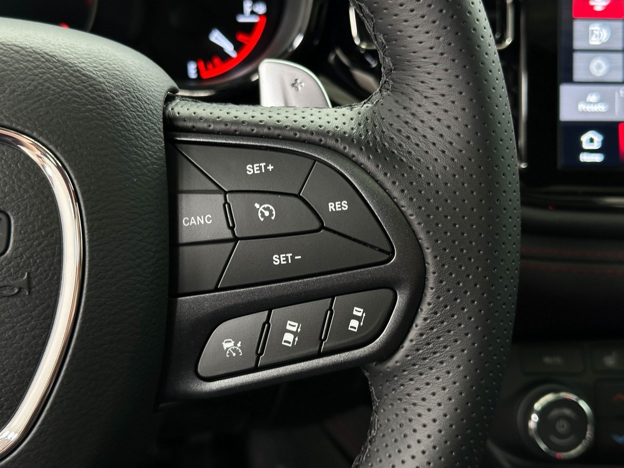 2025 Dodge Durango R/T Plus photo 30