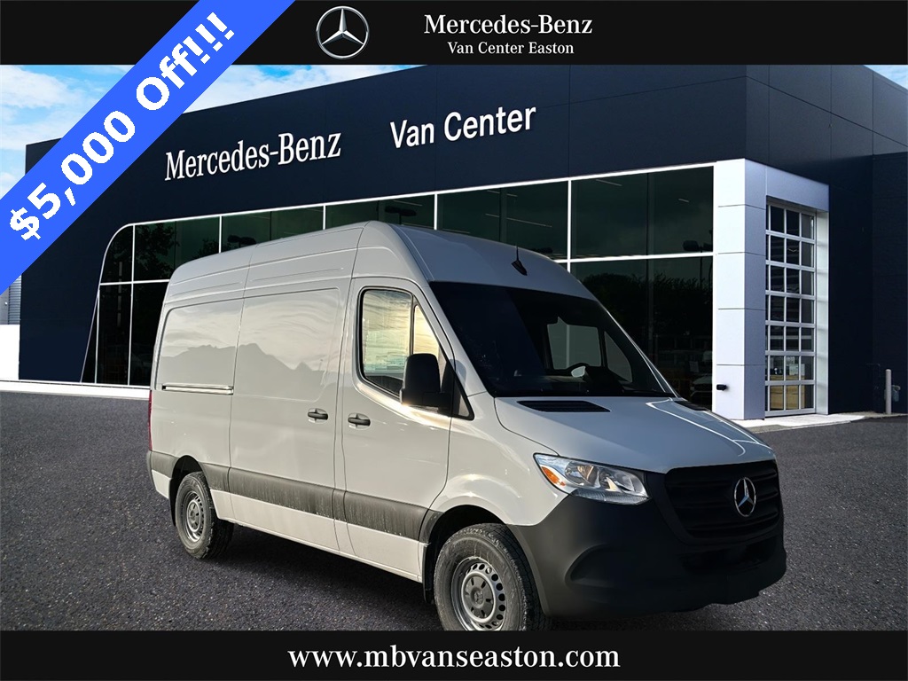 2025 Mercedes-Benz Sprinter Cargo Van Base's photo