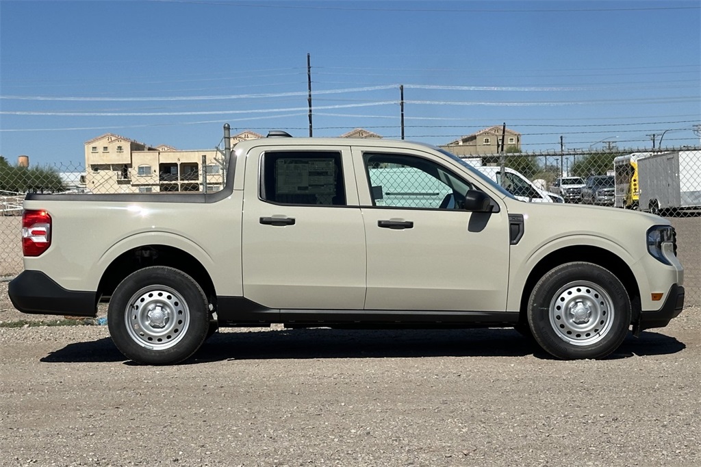 2025 Ford Maverick XL photo 3