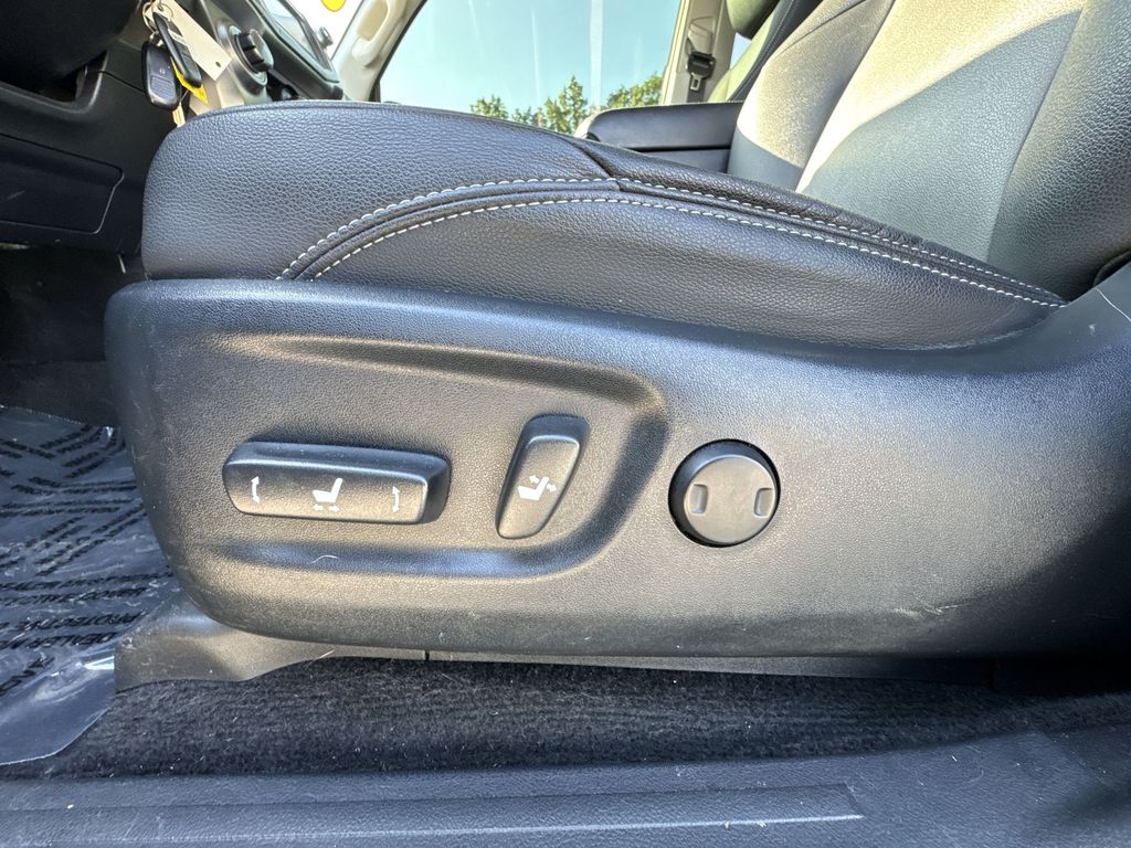 2019 Toyota 4Runner SR5 Premium photo 14