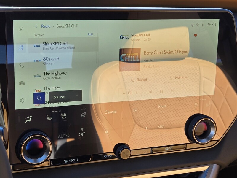 2025 Lexus RX 350h Premium photo 11