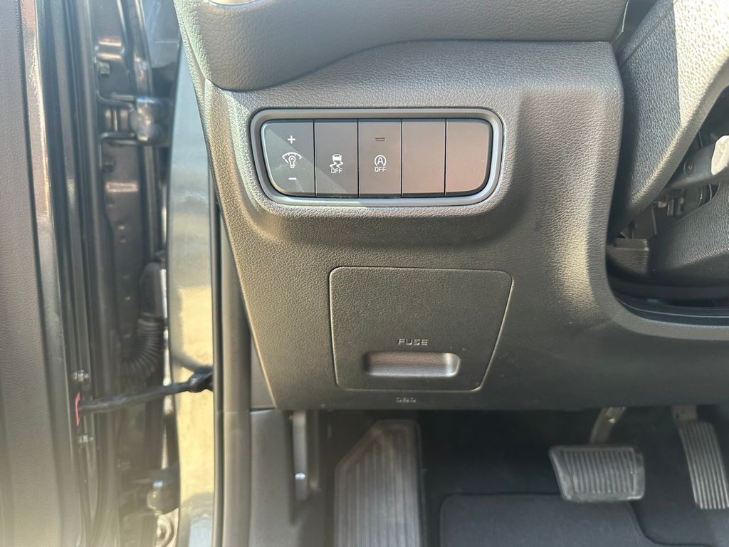 2023 Kia Soul LX photo 15