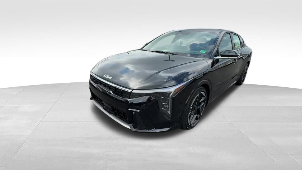 2025 Kia K4 GT-Line photo 10