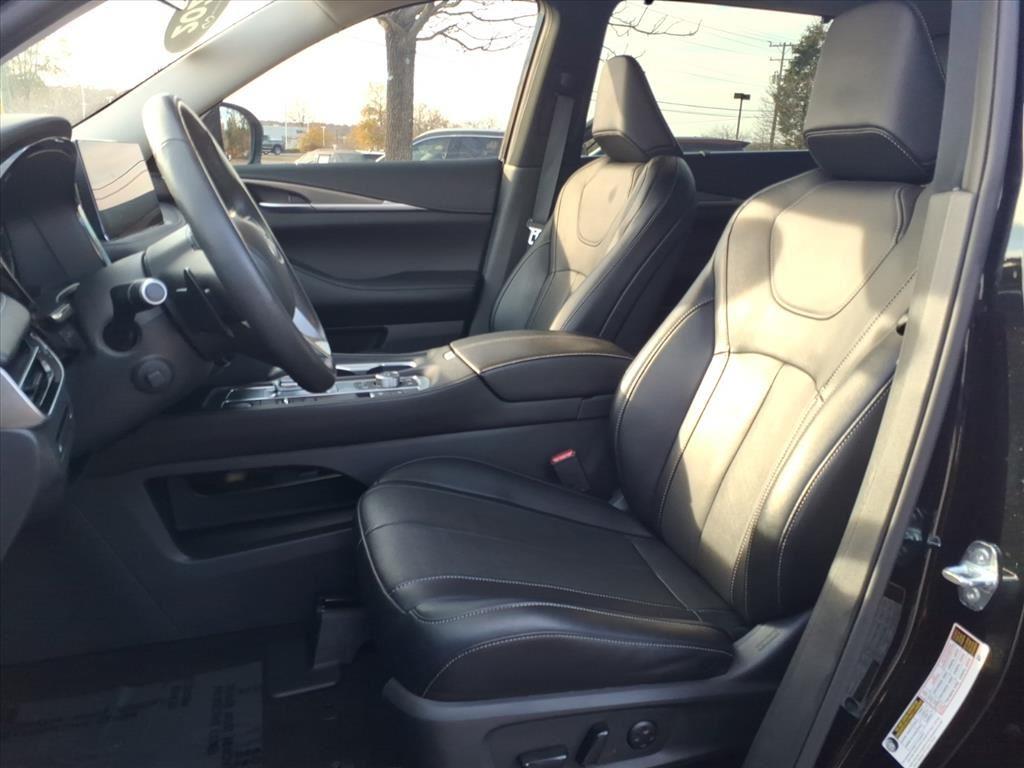 2024 Infiniti QX60 Luxe photo 3