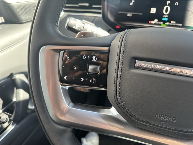 2025 Land Rover Range Rover SE photo 30