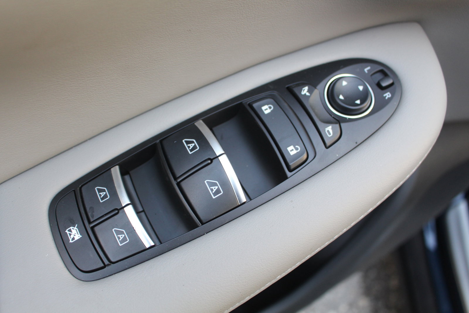 2025 Infiniti QX50 Luxe photo 12