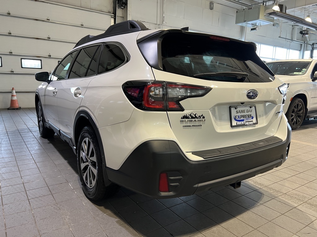 2022 Subaru Outback Premium photo 4