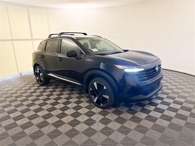 2026 Nissan KICKS SR AWD's photo