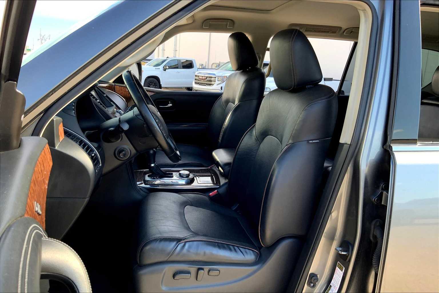 2020 Nissan Armada SL photo 7