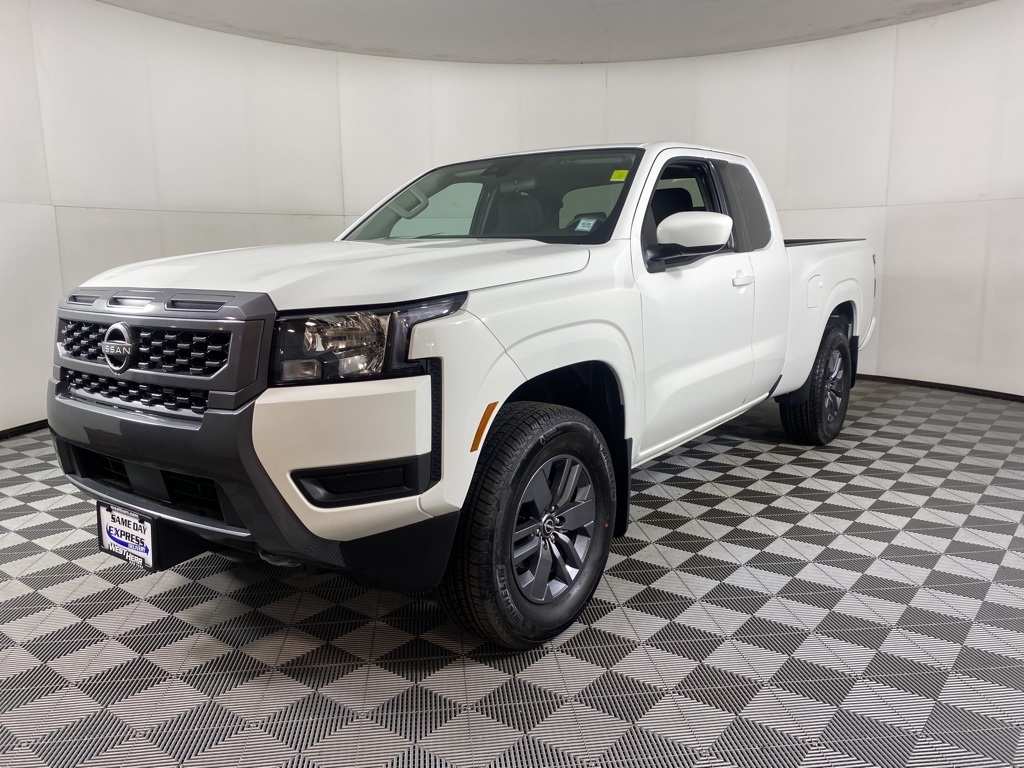 2025 Nissan Frontier SV photo 16