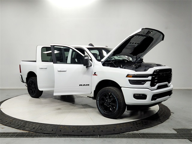 2025 Ram 3500 Laramie photo 8
