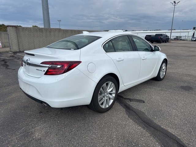 2016 Buick Regal Turbo photo 7