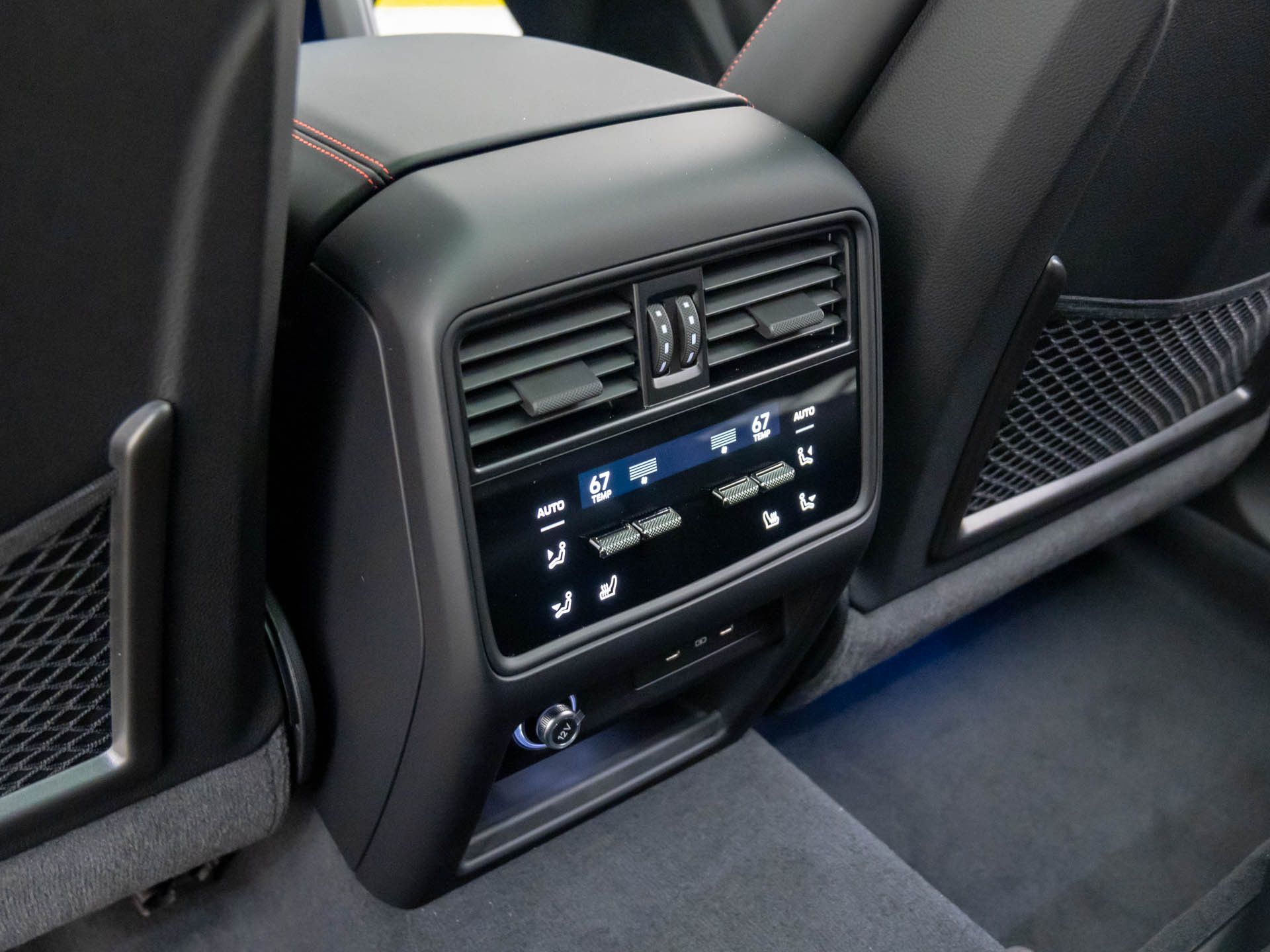 2025 Porsche Cayenne Coupe GTS photo 15