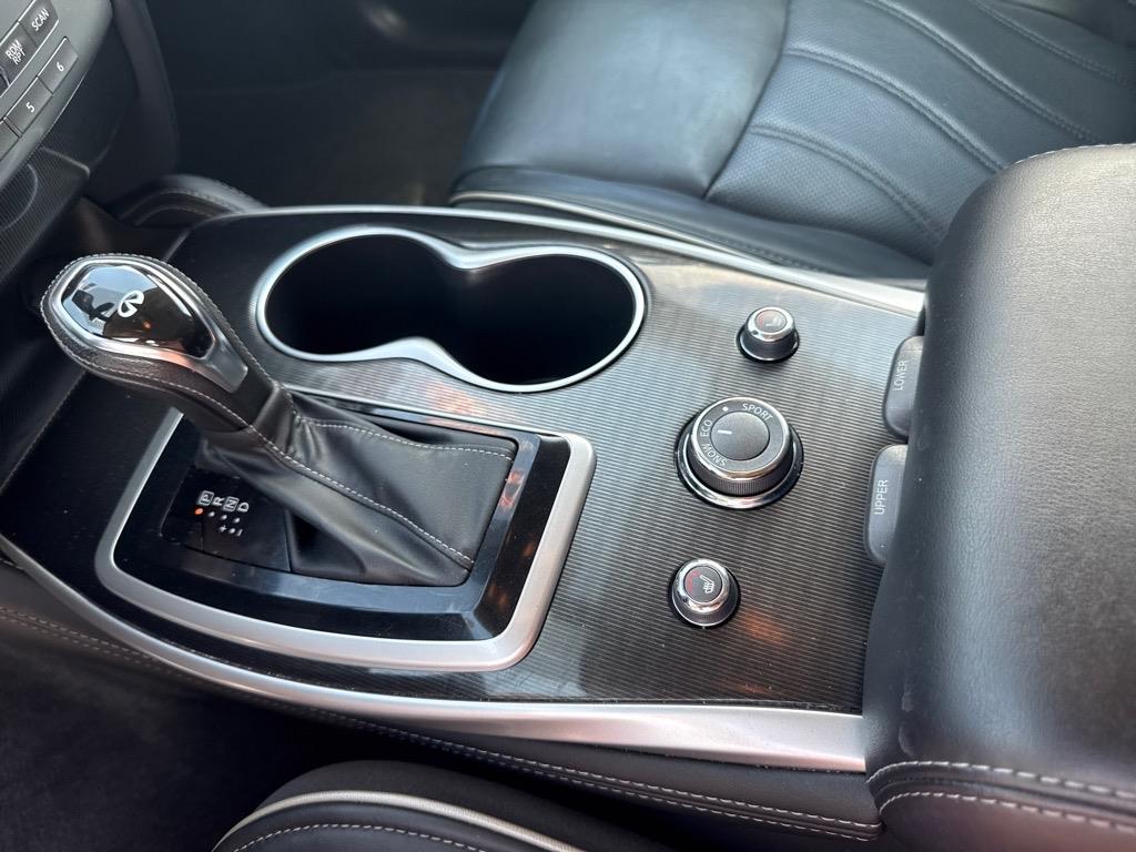 2019 Infiniti QX60 Pure AWD photo 12