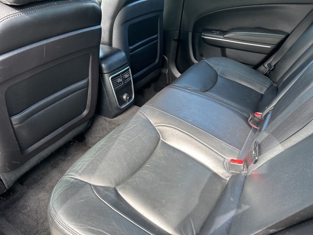 2012 Chrysler 300 Limited photo 10