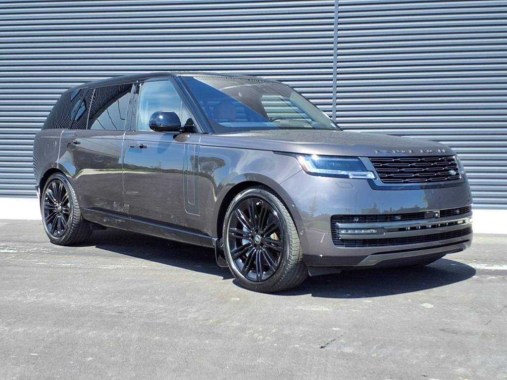 2023 Land Rover Range Rover SE photo 34