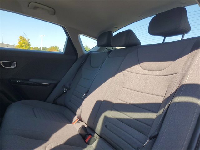 2025 Kia K4 EX photo 8