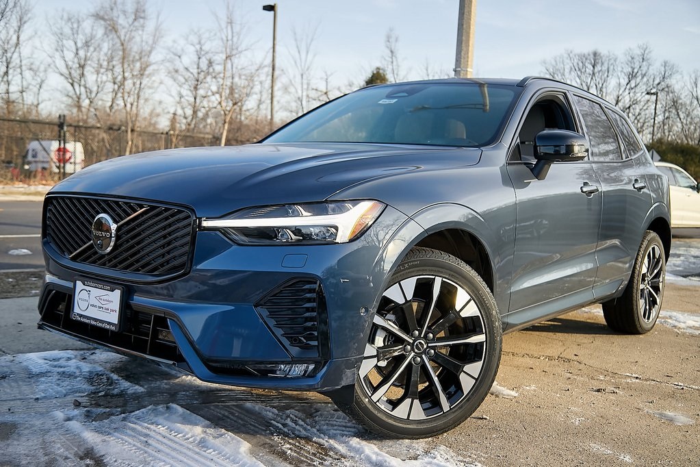 2026 VOLVO XC60 - Image 1