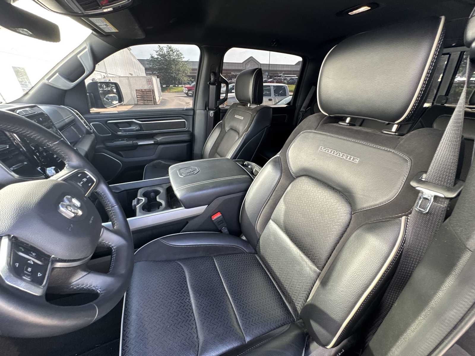 2023 Ram 1500 Laramie photo 11