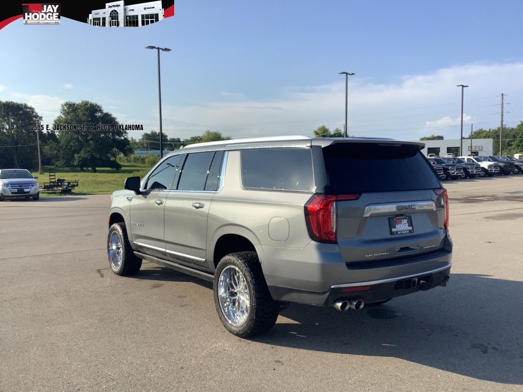 2022 Gmc Yukon XL Denali photo 2