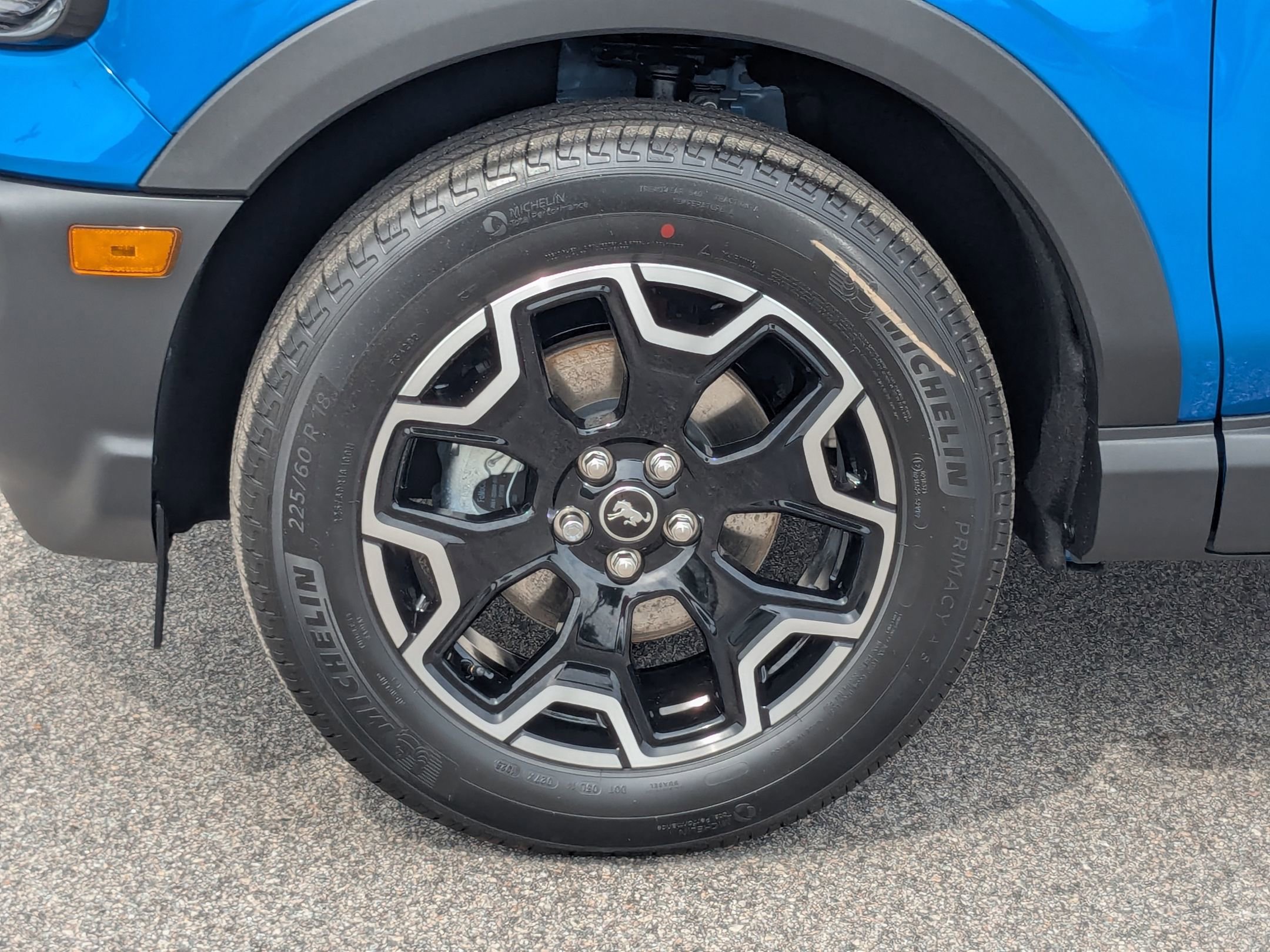 2025 Ford Bronco Sport Outer Banks photo 3