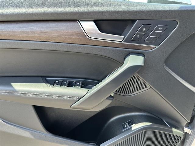 2024 Audi Q5 Premium S line Plus 45 TFSI photo 12