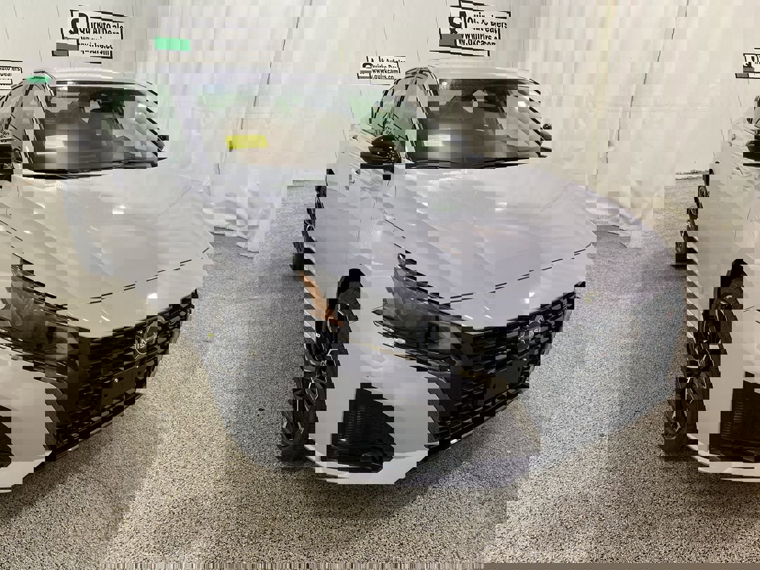 2025 Nissan Altima SR's photo