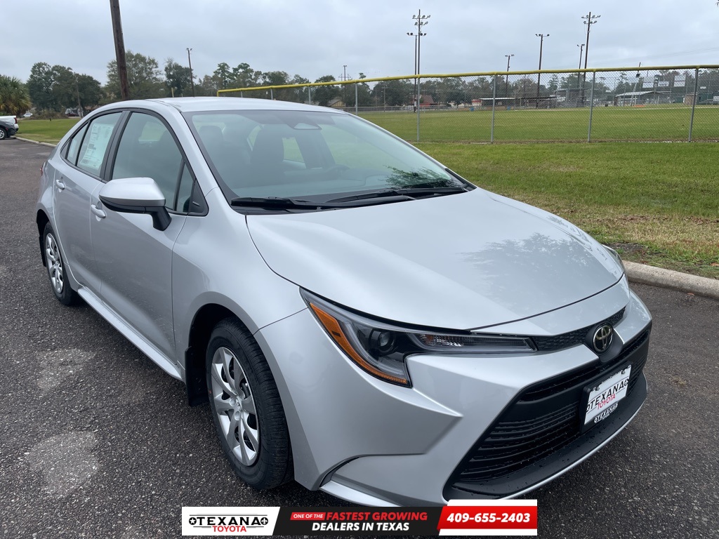 2026 Toyota Corolla LE's photo