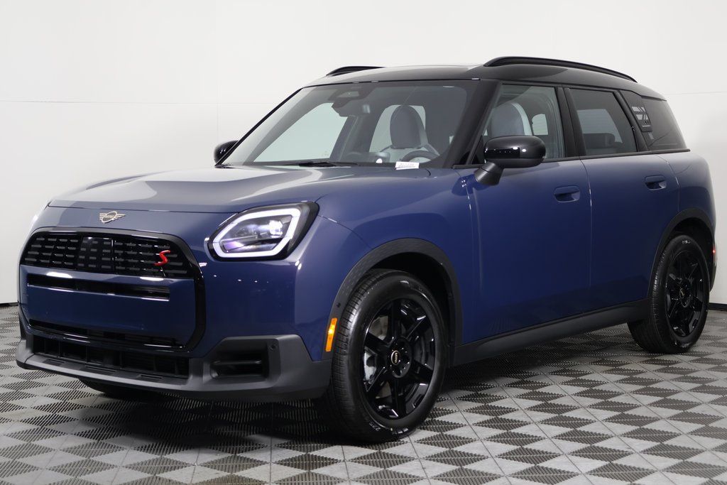 2026 MINI Countryman S's photo