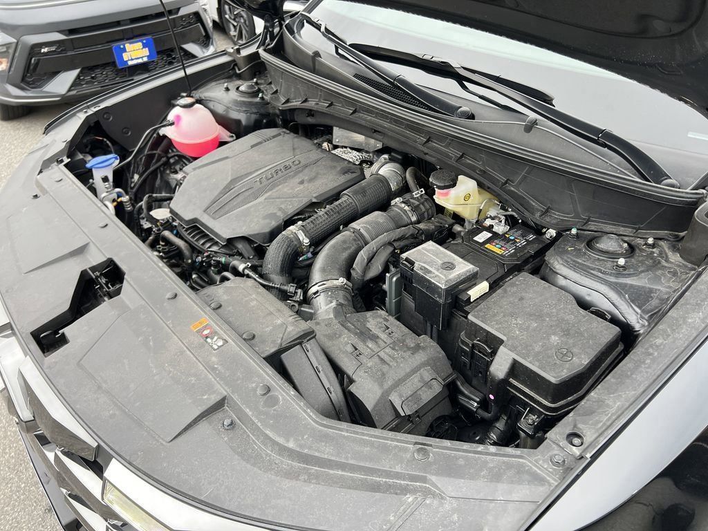 2024 Hyundai Santa Cruz Limited photo 3