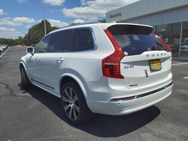 2025 Volvo XC90 T8 Plus photo 4