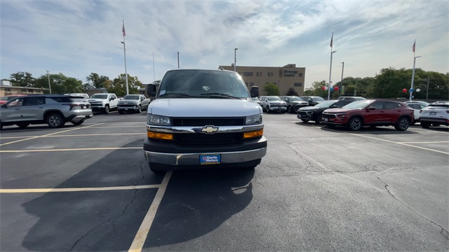 2024 CHEVROLET EXPRESS - Image 3
